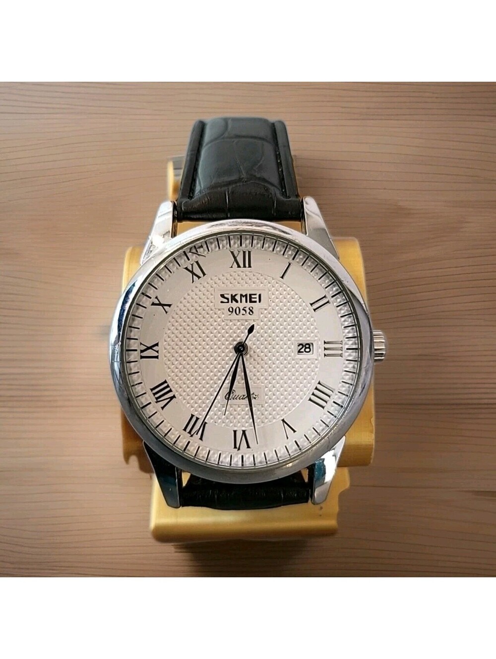 SKMEI Waffle Dial Minimalist Men's Date Watch No. 9058 Works LNWOT